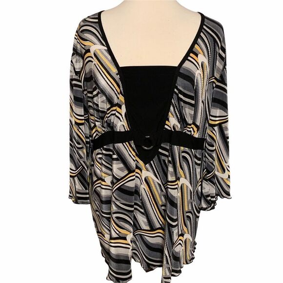 Plus Size Lane Bryant Top Classy accordion style  size 18/20 - Picture 5 of 6